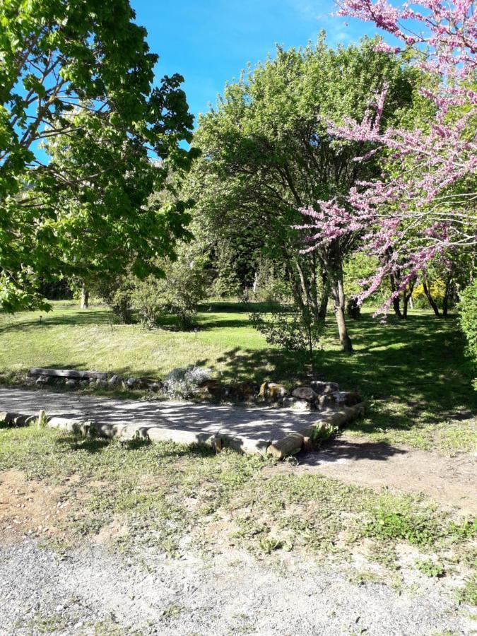 Bed and Breakfast Les Tremieres Saint-Paul-des-Fonts Екстер'єр фото